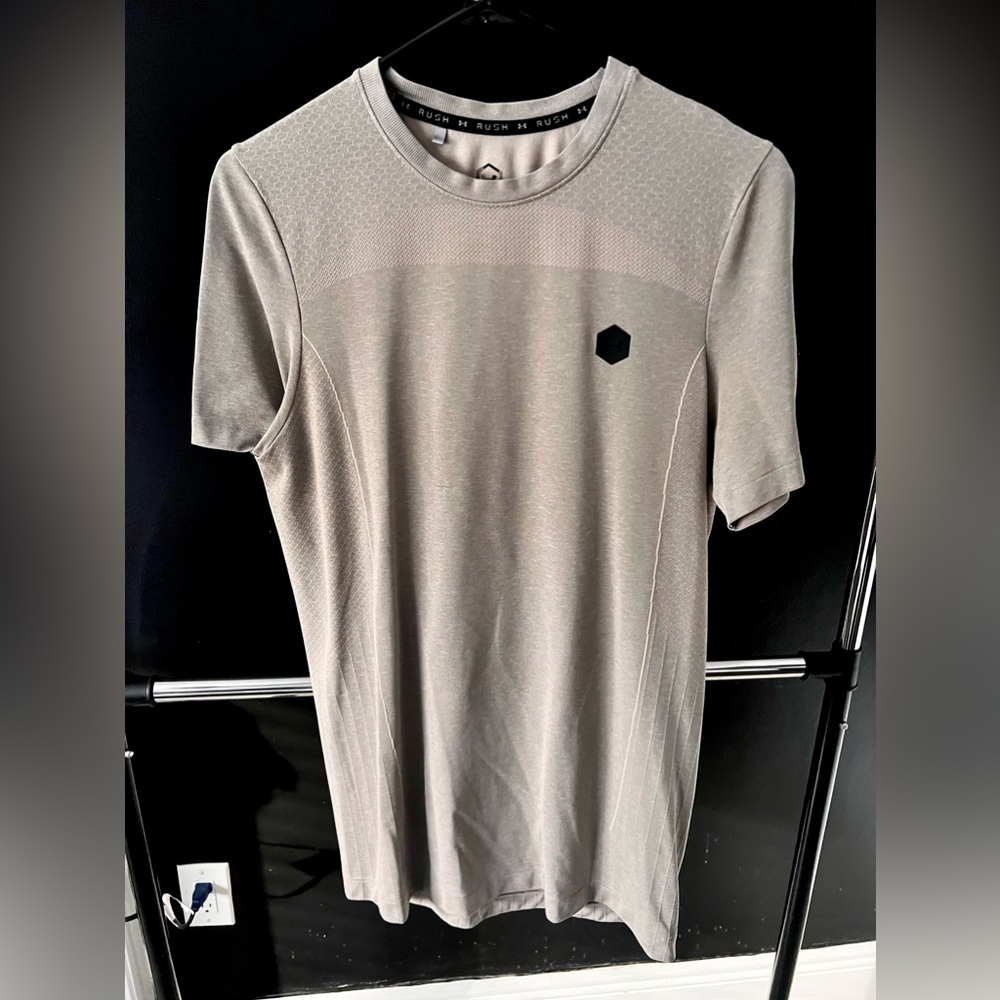Under Armour Dri Fit T Shirt // Size Small